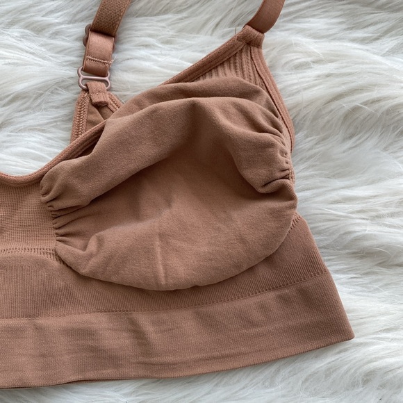 SKIMS | Seamless Sculpt Bralette - Picture 4 of 9